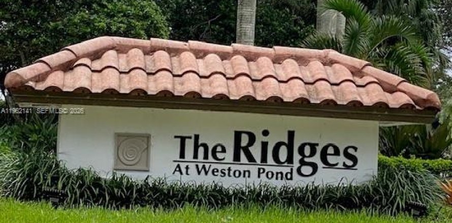 Casa en Weston, Florida 4 dormitorios, 208.29 m2 № 2024883