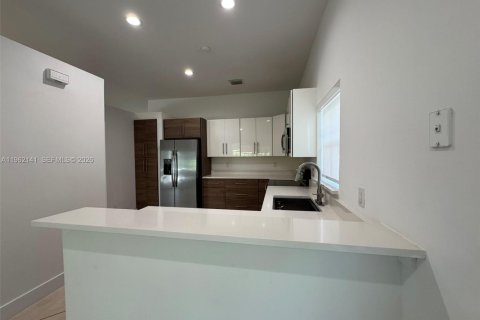 Casa en alquiler en Weston, Florida, 4 dormitorios, 208.29 m2 № 2024883 - foto 11