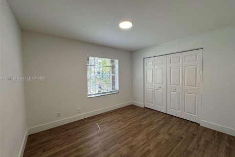 Casa en alquiler en Weston, Florida, 4 dormitorios, 208.29 m2 № 2024883 - foto 29