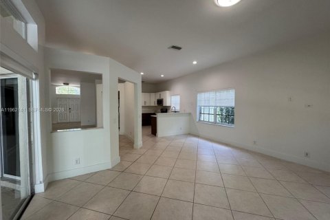 Casa en alquiler en Weston, Florida, 4 dormitorios, 208.29 m2 № 2024883 - foto 10