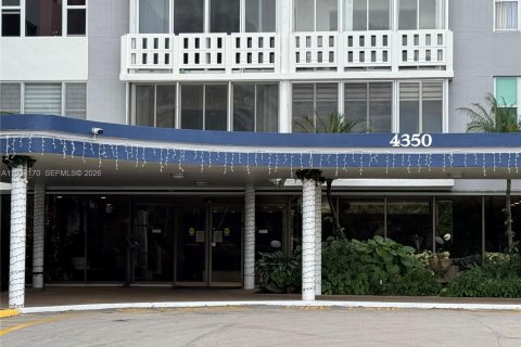 Condo à Hollywood, Floride, 2 chambres  № 2007329