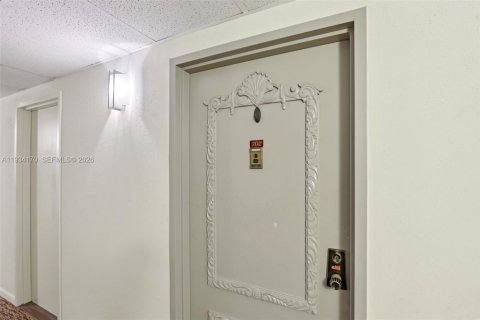 Copropriété à vendre à Hollywood, Floride: 2 chambres, 105.17 m2 № 2007329 - photo 29