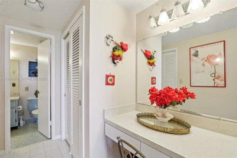 Copropriété à vendre à Hollywood, Floride: 2 chambres, 105.17 m2 № 2007329 - photo 21