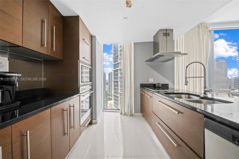 Купить кондоминиум в Майами, Флорида 2 спальни, 123.28м2, № 2090991 - фото 5