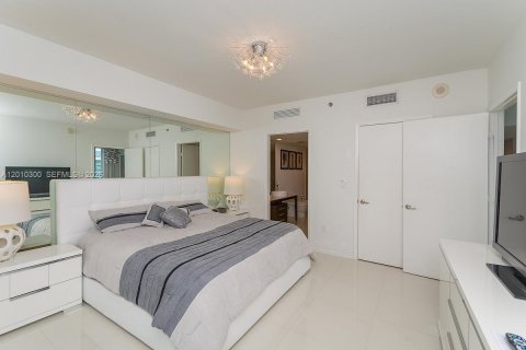 Купить кондоминиум в Майами, Флорида 2 спальни, 123.28м2, № 2090991 - фото 12