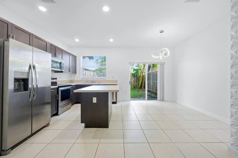 Adosado en venta en Homestead, Florida, 3 dormitorios, 143.53 m2 № 2146370 - foto 2