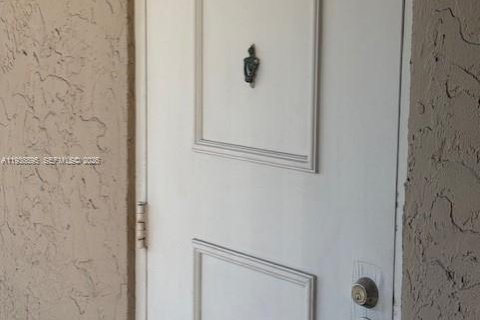 Купить кондоминиум в Корал-Спрингс, Флорида 1 спальня, 77.57м2, № 1995287 - фото 11