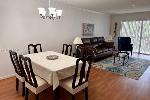 Купить кондоминиум в Корал-Спрингс, Флорида 1 спальня, 77.57м2, № 1995287 - фото 5