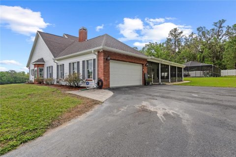 House in Brooksville, Florida 3 bedrooms, 392.05 sq.m. № 1642922 - photo 4