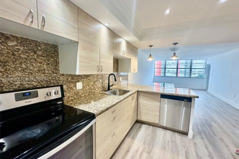 Condominio en venta en Miami, Florida, 1 dormitorio, 74.41 m2 № 1860945 - foto 12