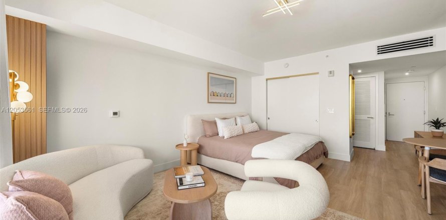 Studio in the Condo in Miami, Florida  № 2180060