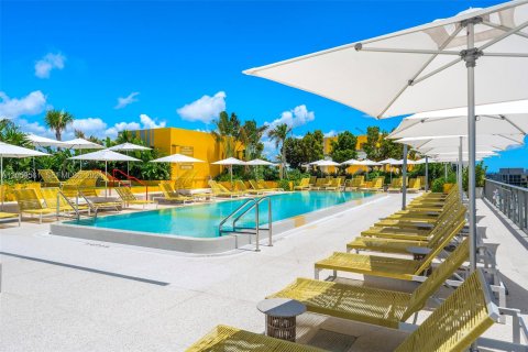 Condo in Miami, Florida  № 2180060 - photo 12