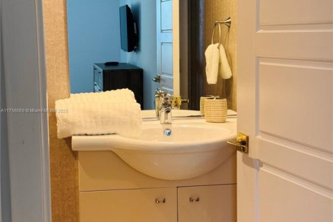 Copropriété à louer à Hallandale Beach, Floride: 3 chambres, 161 m2 № 1706434 - photo 29