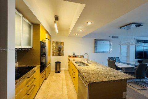 Copropriété à louer à Hallandale Beach, Floride: 3 chambres, 161 m2 № 1706434 - photo 7