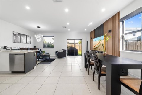 Touwnhouse à vendre à Homestead, Floride: 4 chambres, 186.27 m2 № 1985288 - photo 17