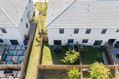 Touwnhouse à vendre à Homestead, Floride: 4 chambres, 186.27 m2 № 1985288 - photo 14