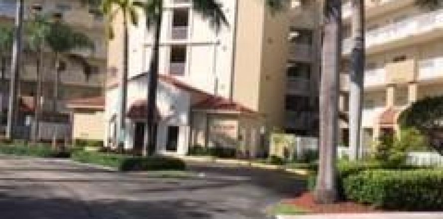 Condo à Doral, Floride, 3 chambres № 2247596