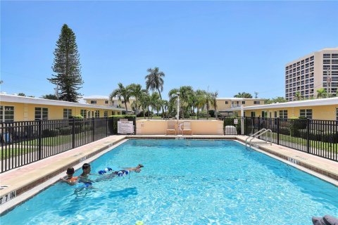Condo in Sarasota, Florida, 1 bedroom  № 2216079 - photo 29