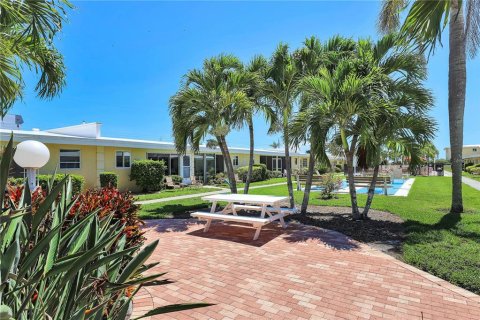 Condo in Sarasota, Florida, 1 bedroom  № 2216079 - photo 24