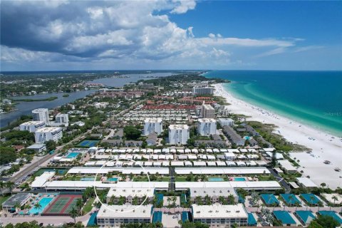 Condo in Sarasota, Florida, 1 bedroom № 2216079
