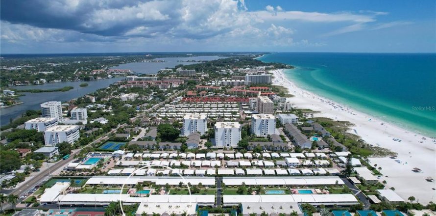 Condo in Sarasota, Florida, 1 bedroom  № 2216079