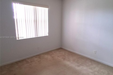 Condo in Sunrise, Florida, 2 bedrooms  № 2041763 - photo 10