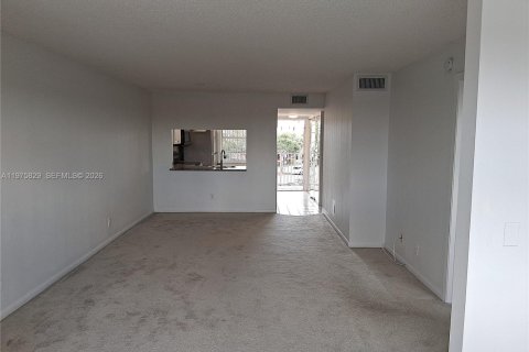Condo in Sunrise, Florida, 2 bedrooms  № 2041763 - photo 21