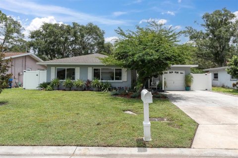Casa en venta en Dunedin, Florida, 3 dormitorios, 123.56 m2 № 1831875 - foto 1