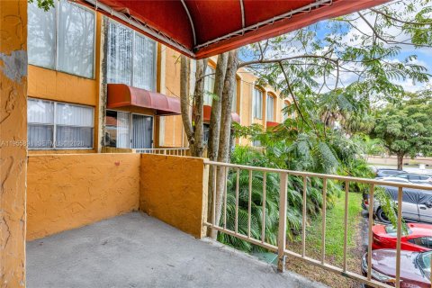 Купить кондоминиум в Хайалиа, Флорида 2 спальни, 127.83м2, № 2009751 - фото 20