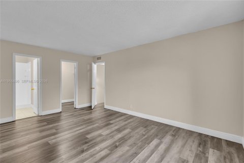 Купить кондоминиум в Хайалиа, Флорида 2 спальни, 127.83м2, № 2009751 - фото 13