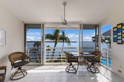 Condo in Longboat Key, Florida, 2 bedrooms  № 1833004 - photo 18
