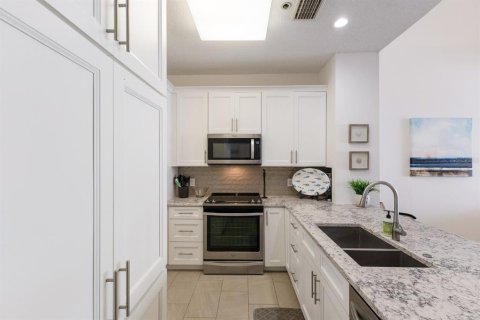 Condo in Longboat Key, Florida, 2 bedrooms  № 1833004 - photo 7