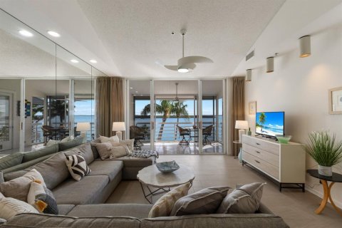 Condo in Longboat Key, Florida, 2 bedrooms  № 1833004 - photo 16
