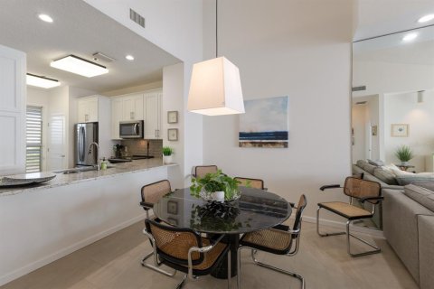 Condo in Longboat Key, Florida, 2 bedrooms  № 1833004 - photo 12