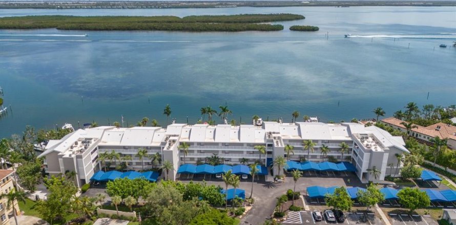 Condo in Longboat Key, Florida, 2 bedrooms № 1833004