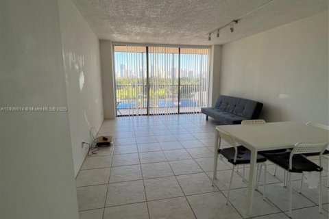 Copropriété à vendre à Aventura, Floride: 1 chambre, 84.82 m2 № 1966338 - photo 10