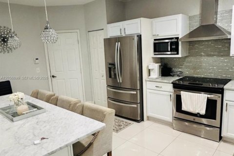 Touwnhouse à louer à Boca Raton, Floride: 3 chambres, 144.18 m2 № 2169298 - photo 3