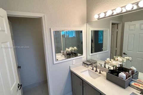 Touwnhouse à louer à Boca Raton, Floride: 3 chambres, 144.18 m2 № 2169298 - photo 13