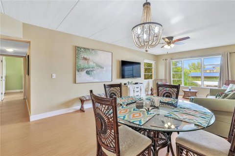 Condominio en alquiler en Longboat Key, Florida, 2 dormitorios, 97.18 m2 № 214741 - foto 16