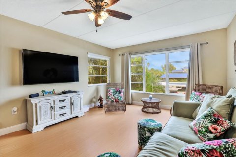 Condominio en alquiler en Longboat Key, Florida, 2 dormitorios, 97.18 m2 № 214741 - foto 17