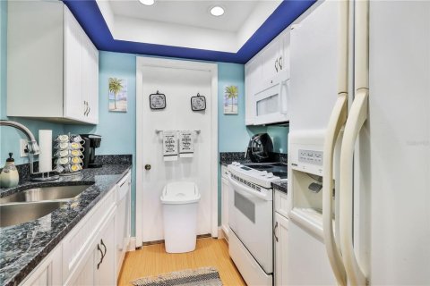 Condominio en alquiler en Longboat Key, Florida, 2 dormitorios, 97.18 m2 № 214741 - foto 14
