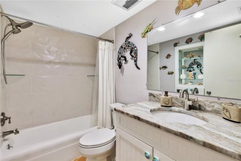 Condominio en alquiler en Longboat Key, Florida, 2 dormitorios, 97.18 m2 № 214741 - foto 4