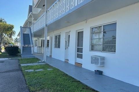 Condo in Miami Gardens, Florida, 1 bedroom  № 1953114 - photo 1