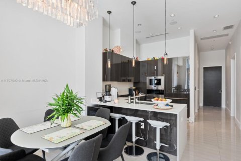 Copropriété à vendre à Aventura, Floride: 2 chambres, 144.09 m2 № 1694168 - photo 2