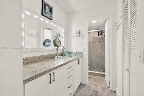 Condominio en venta en Miami Beach, Florida, 1 dormitorio, 73.76 m2 № 1847667 - foto 5