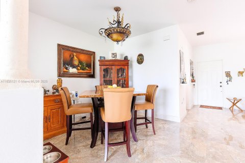 Touwnhouse à vendre à Homestead, Floride: 3 chambres, 120.96 m2 № 1818095 - photo 5