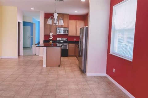 House in Orlando, Florida 4 bedrooms, 190.08 sq.m. № 1808911 - photo 7