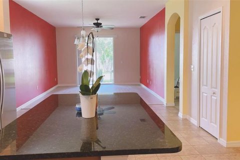 House in Orlando, Florida 4 bedrooms, 190.08 sq.m. № 1808911 - photo 2