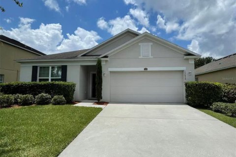 House in Orlando, Florida 4 bedrooms, 190.08 sq.m. № 1808911 - photo 1
