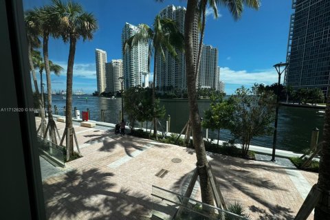 Купить кондоминиум в Майами, Флорида 1 спальня, № 2035728 - фото 8